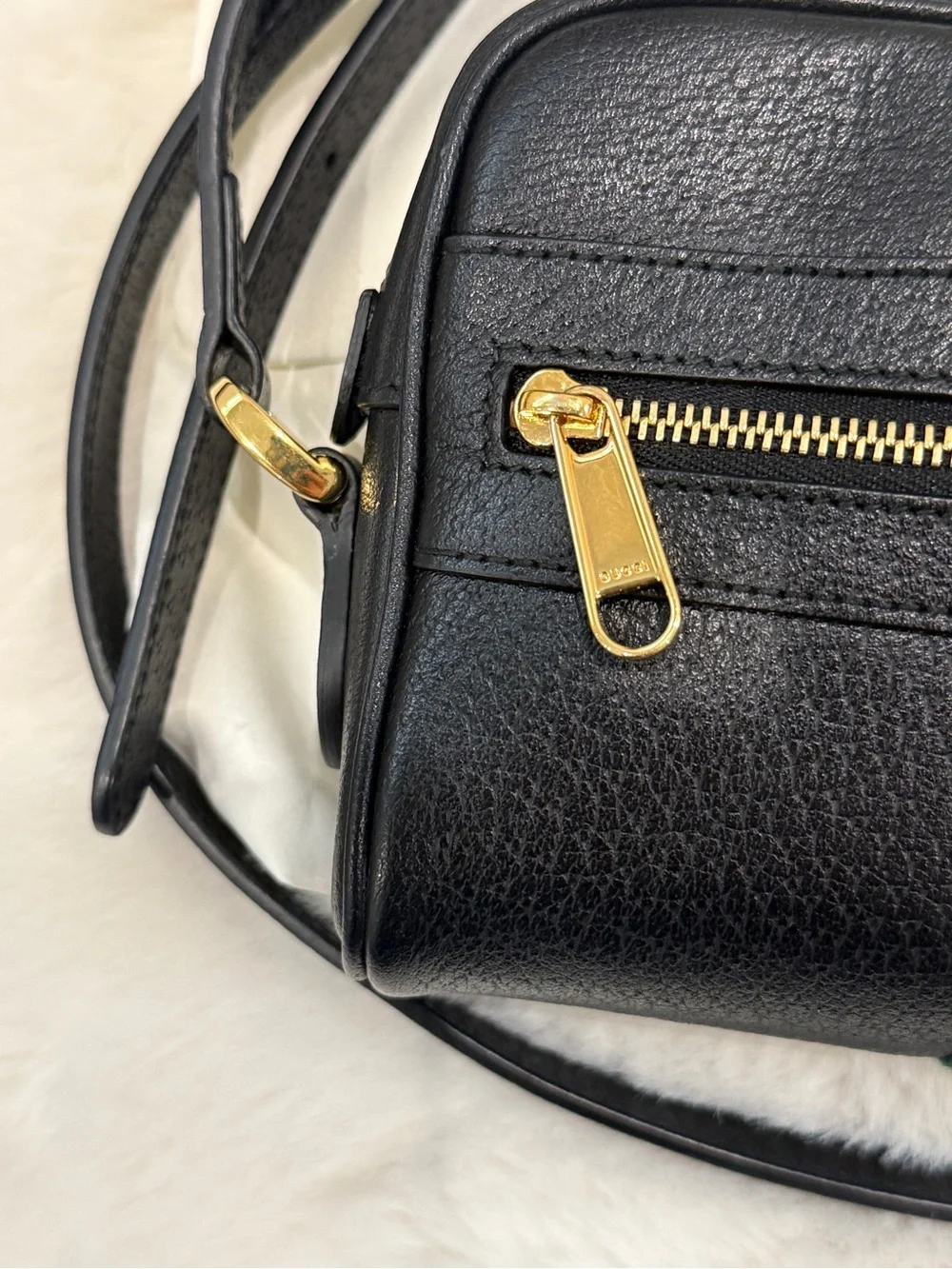 Authentic Gucci GG Ophidia Small Shoulder Bag – Black Leather
